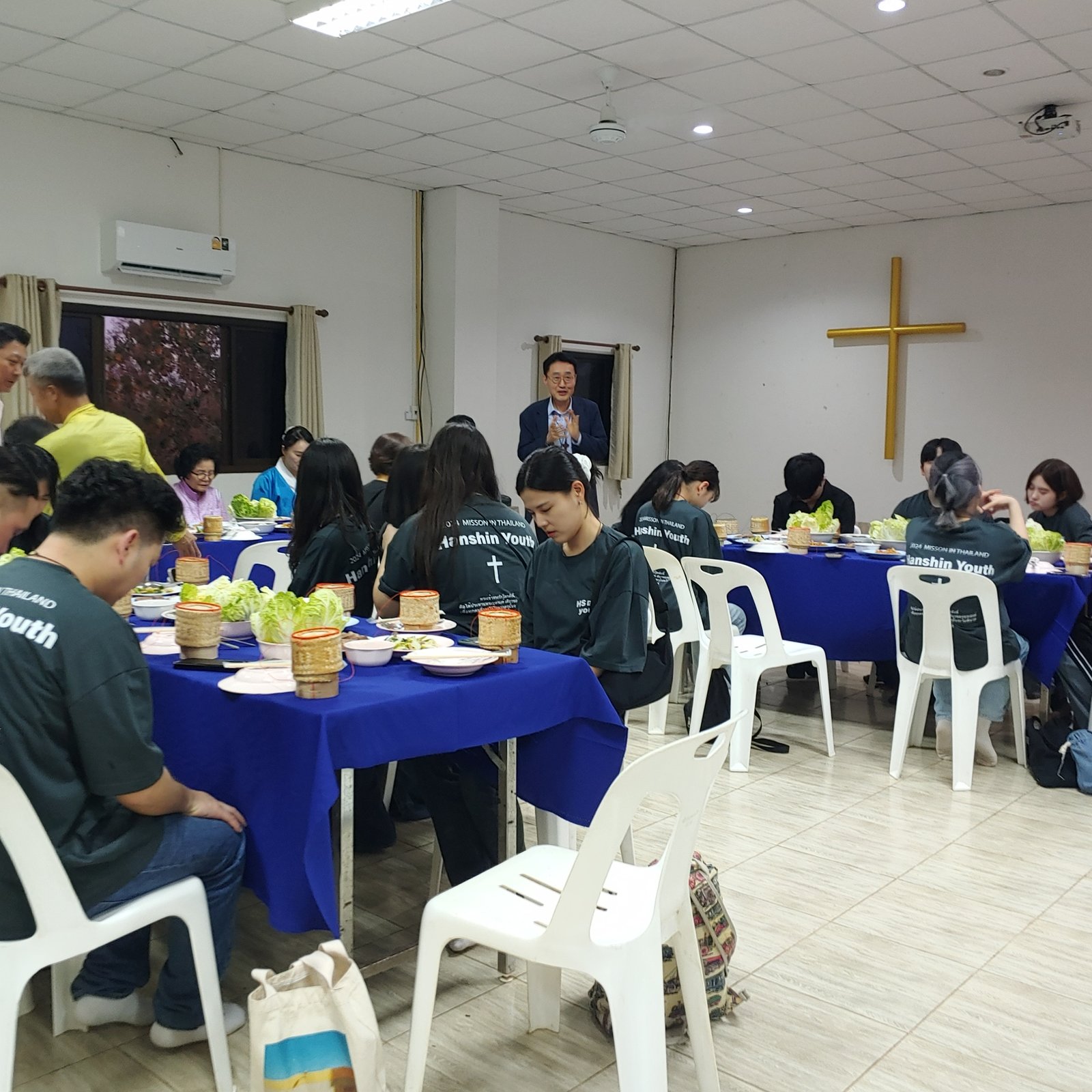 [크기변환]2-식당에서 기도2[크기변환].jpg