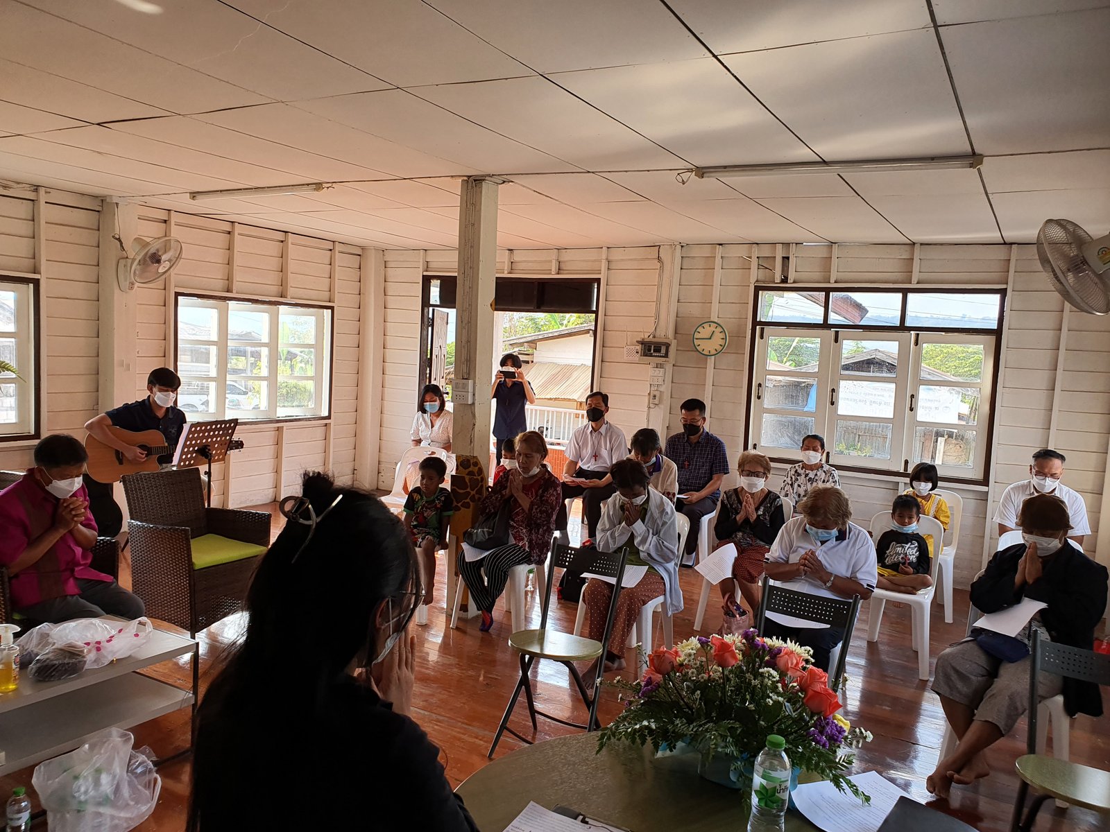 1642071070153-0-예배-화 기도.jpg